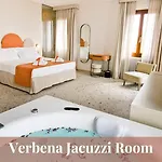 Nyaraló Maison Boutique Al Redentore *