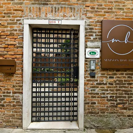 Nyaraló Maison Boutique Al Redentore *
